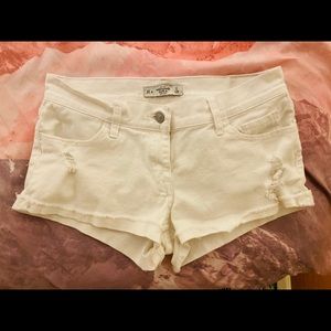 Abercrombie & Fitch White Jean Shorts W25